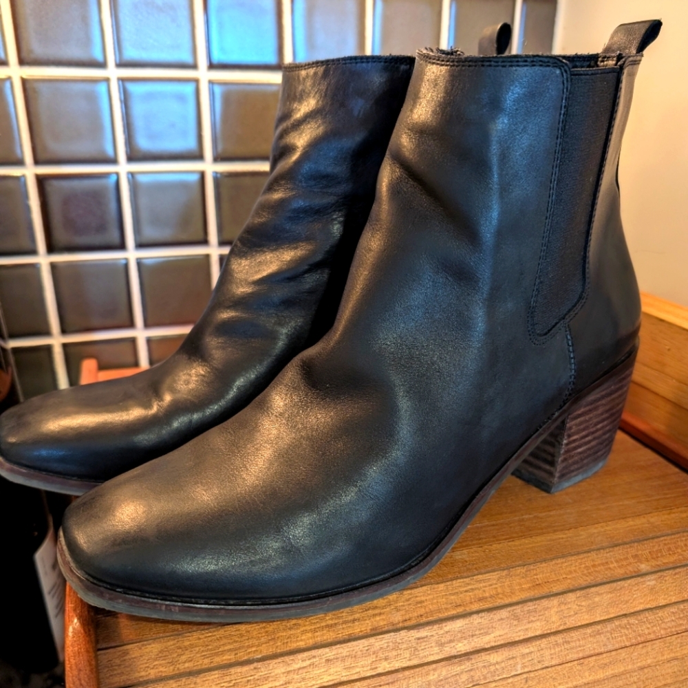Lucky Brand Black Ankle Booties with Elastic Panels